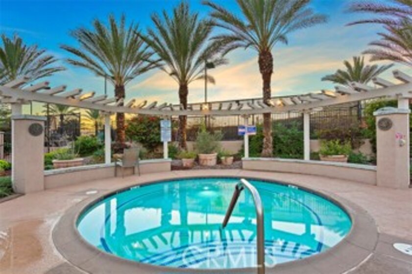 28287 Lone Mountain Court Photo